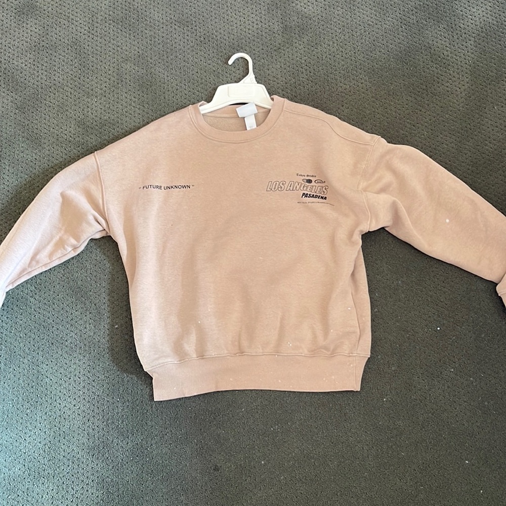 H and m tan crewneck